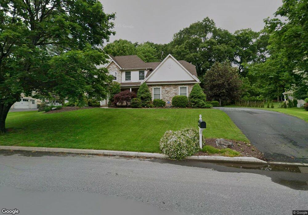 7266 Lochhaven St, Allentown, PA 18106 - photo 1