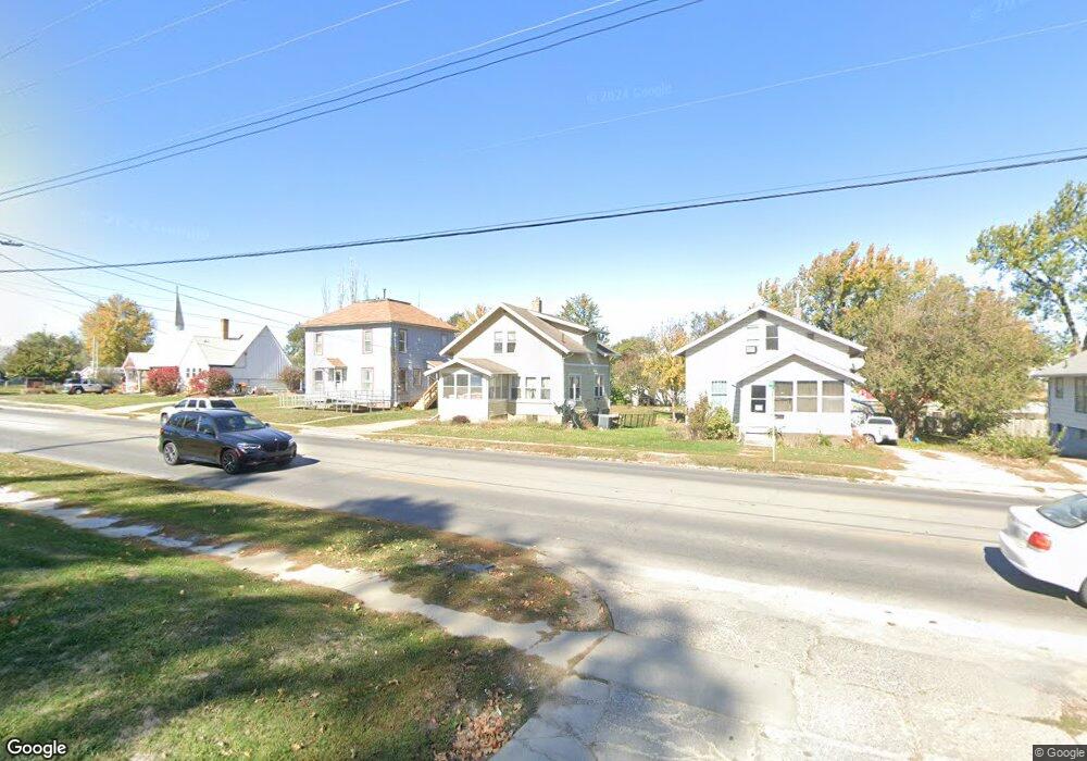 826 1st Ave E, Newton, IA 50208 - photo 1