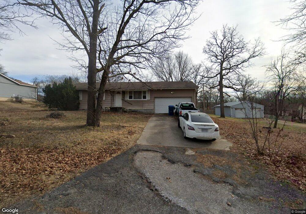 104 Red Oak Dr, Carl Junction, MO 64834 - photo 1