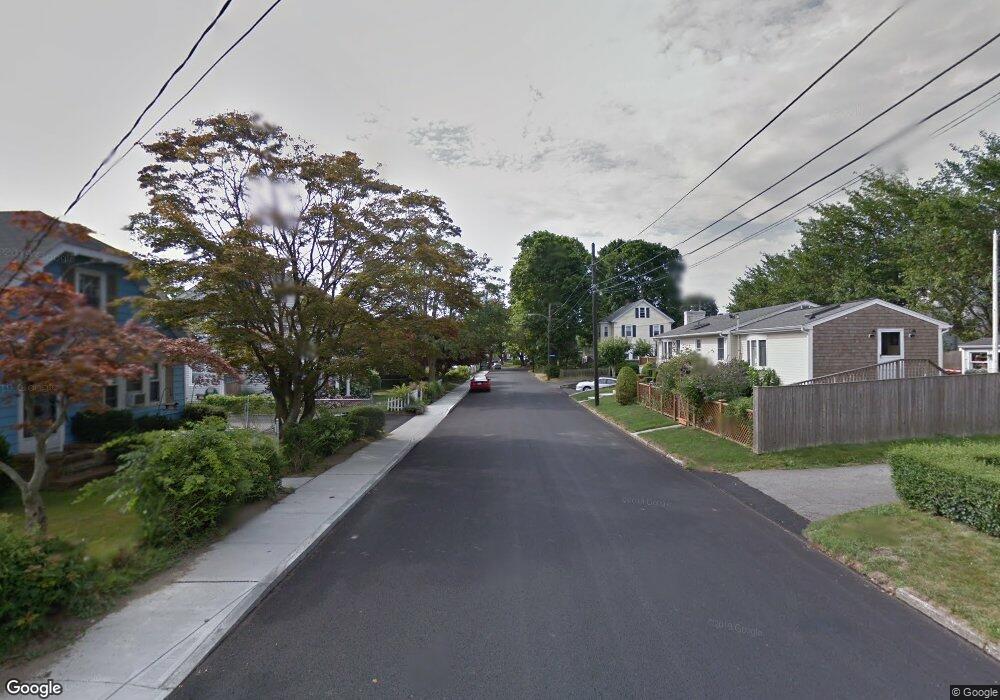 02840 Whitwell Ave unit 5 7, Newport, RI 02840 - photo 1