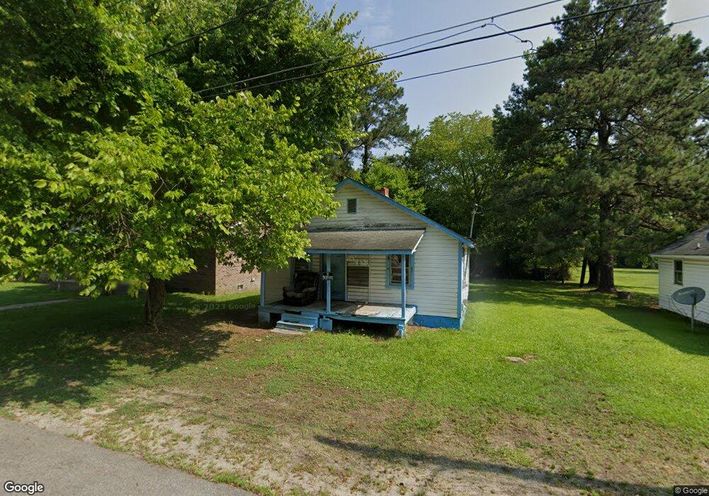 208 Maple St, Weldon, NC 27890 - photo 1