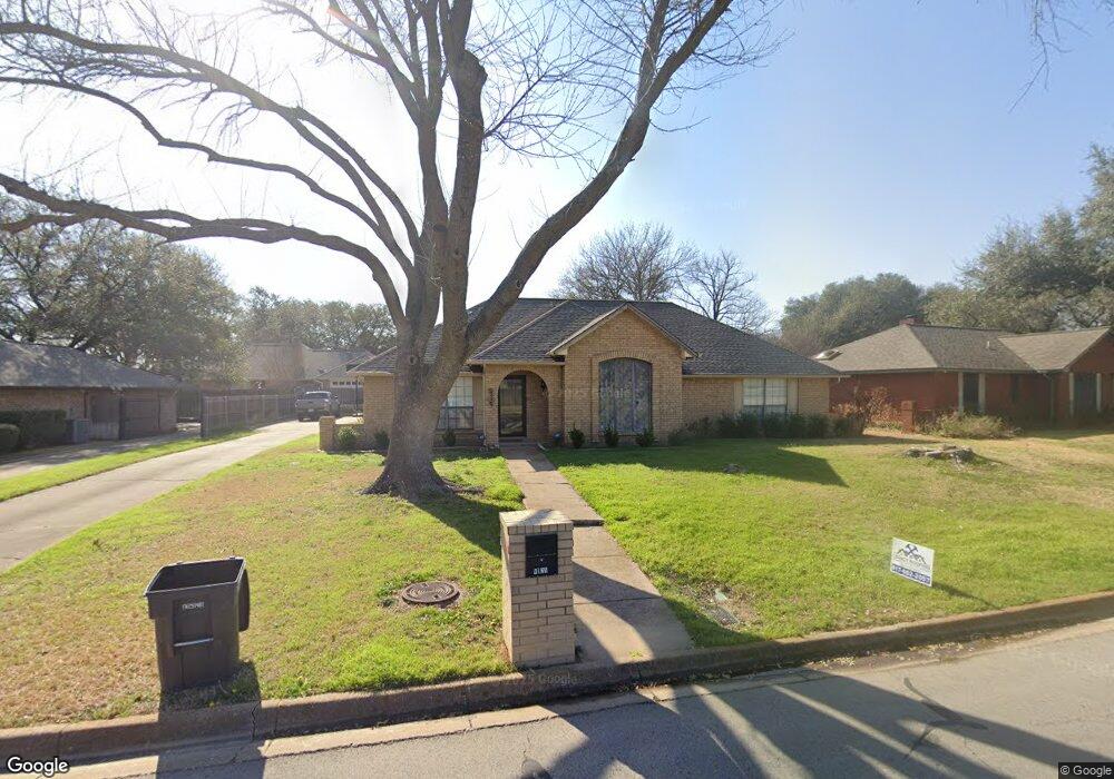 4125 Willow Way Rd, Fort Worth, TX 76133 - photo 1