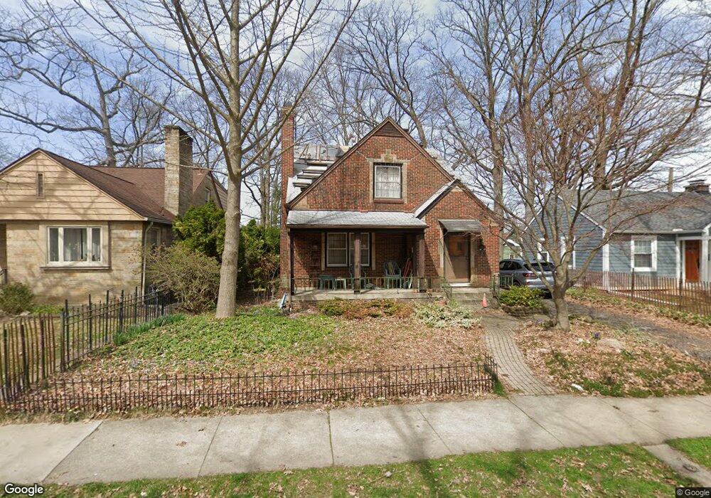 706 W Davis Ave, Ann Arbor, MI 48103 - photo 1