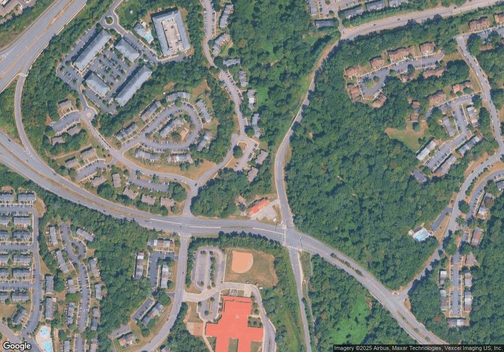 15295 Forest Grove Dr unit 18-5, Woodbridge, VA 22191 - photo 1