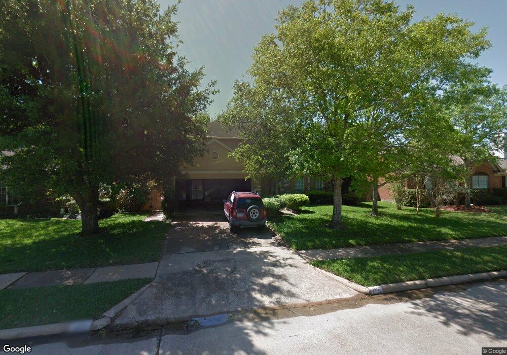 3910 Ashwood Dr, Pearland, TX 77584 - photo 1