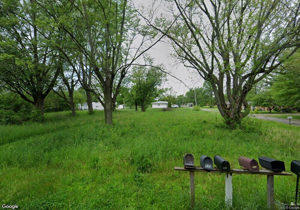 141 Amber Dr, Anderson, IN 46012 - photo 1