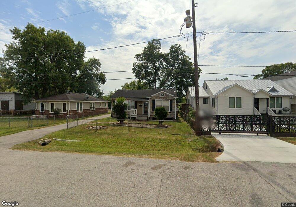 120 E 39th St, Houston, TX 77018 - photo 1