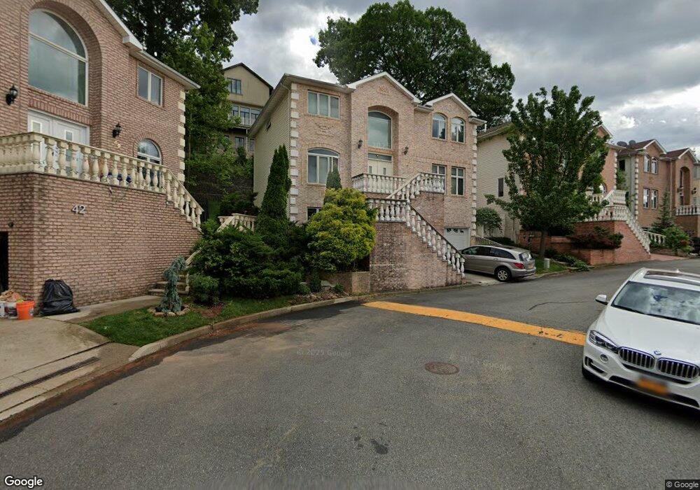 38 Michael Loop, Staten Island, NY 10301 - photo 1