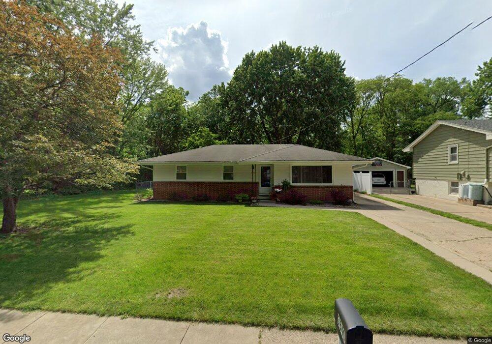 3840 E 28th St, Des Moines, IA 50317 - photo 1