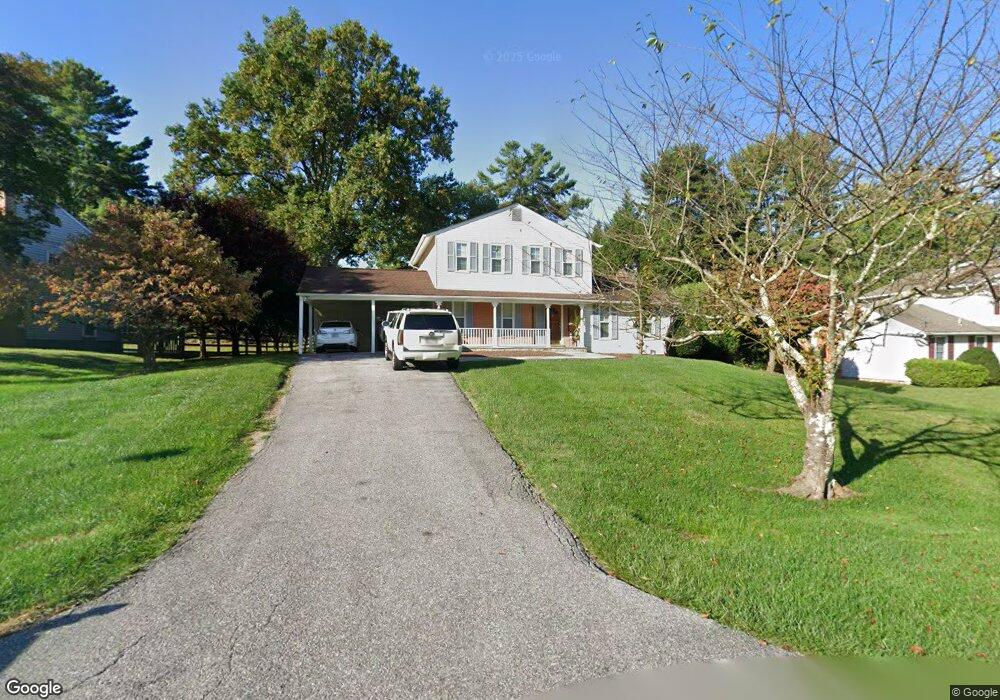 1812 Queensguard Rd, Silver Spring, MD 20906 - photo 1