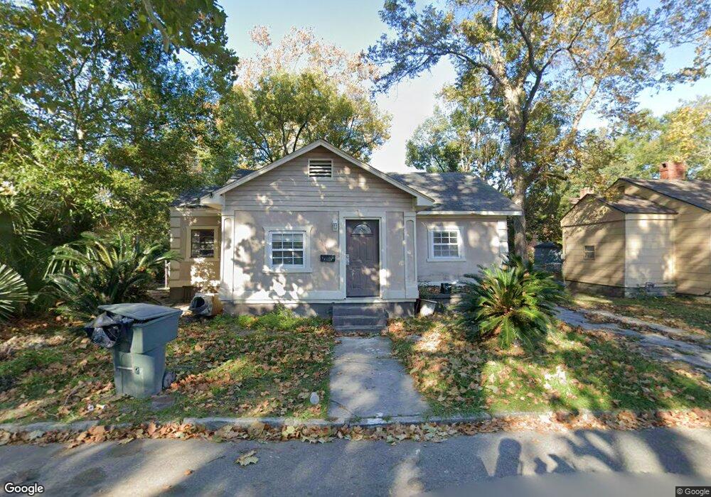 1312 E Park Ave, Savannah, GA 31404 - photo 1