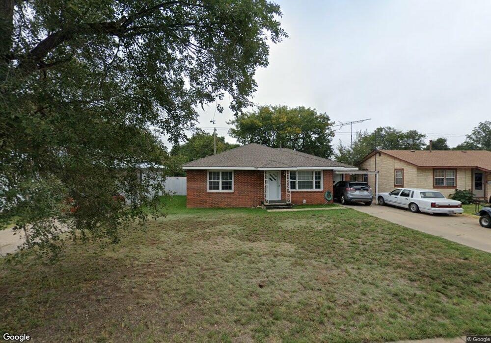 907 NE 2nd St, Dumas, TX 79029 - photo 1