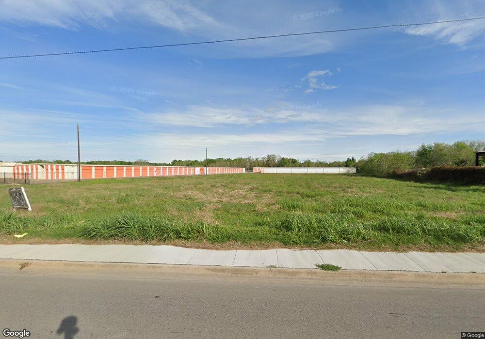 4949 7th St, Bay City, TX 77414 - photo 1