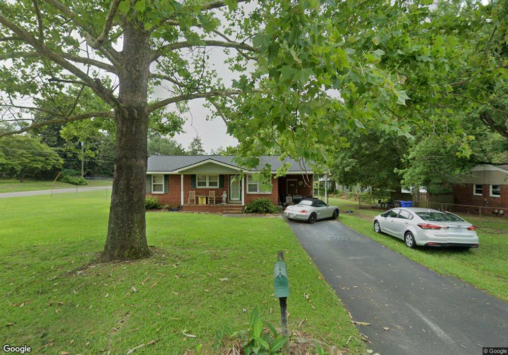 5323 Williamsburgh Dr, Fayetteville, NC 28304 - photo 1