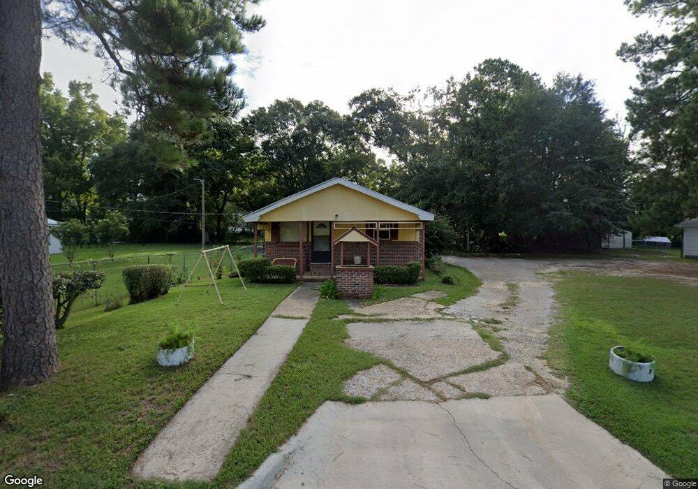 814 Wilder Ave, Dothan, AL 36303 - photo 1