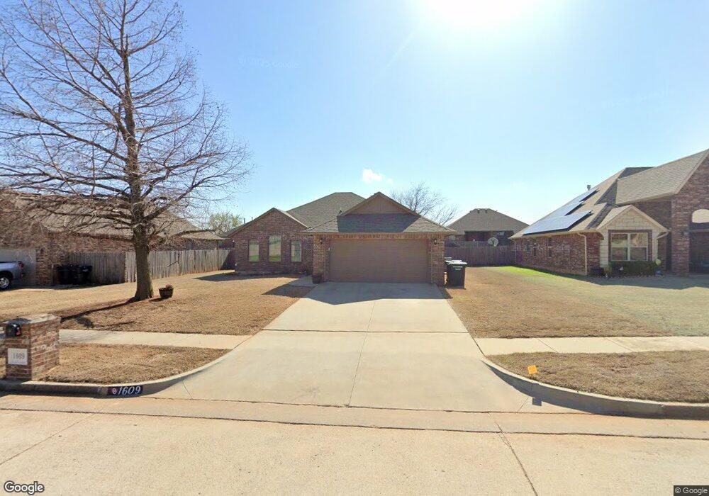 1609 Pinewood Dr, Moore, OK 73160 - photo 1