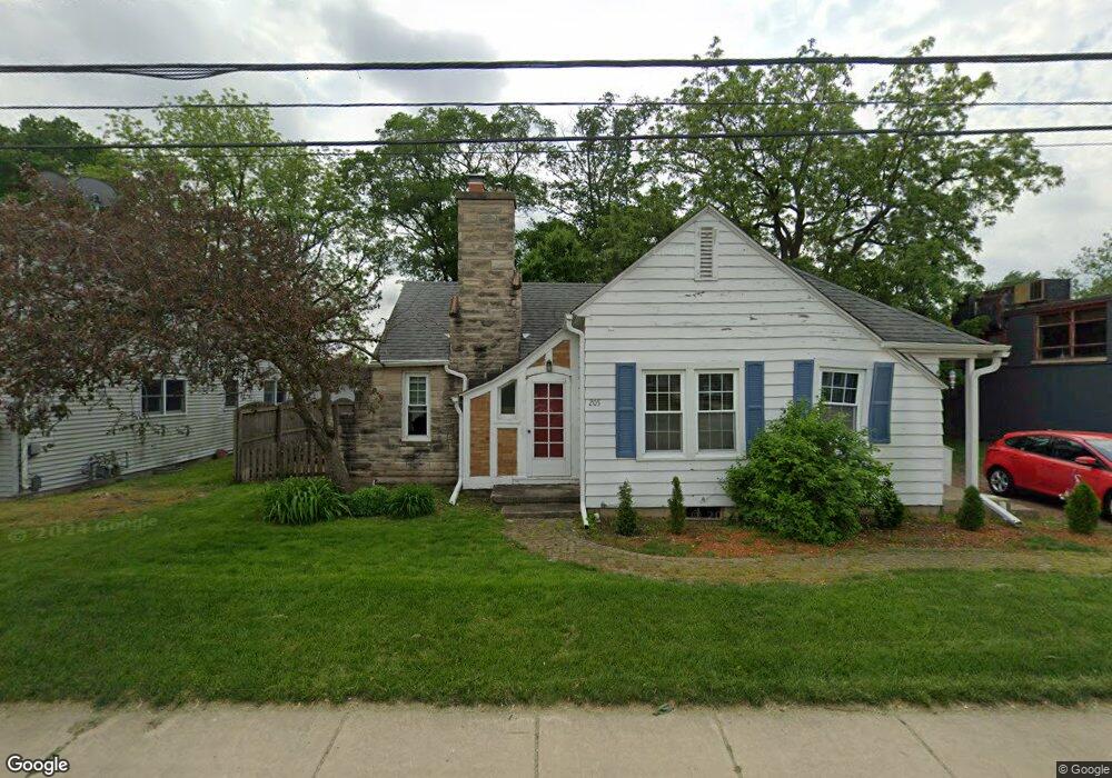 207 E Washington St, Oswego, IL 60543 - photo 1