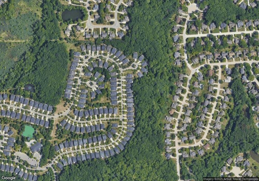 3912 Hillsdale Dr, Auburn Hills, MI 48326 - photo 1