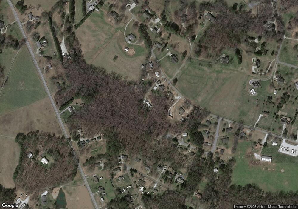 421 Quik Ln, West Union, SC 29696 - photo 1