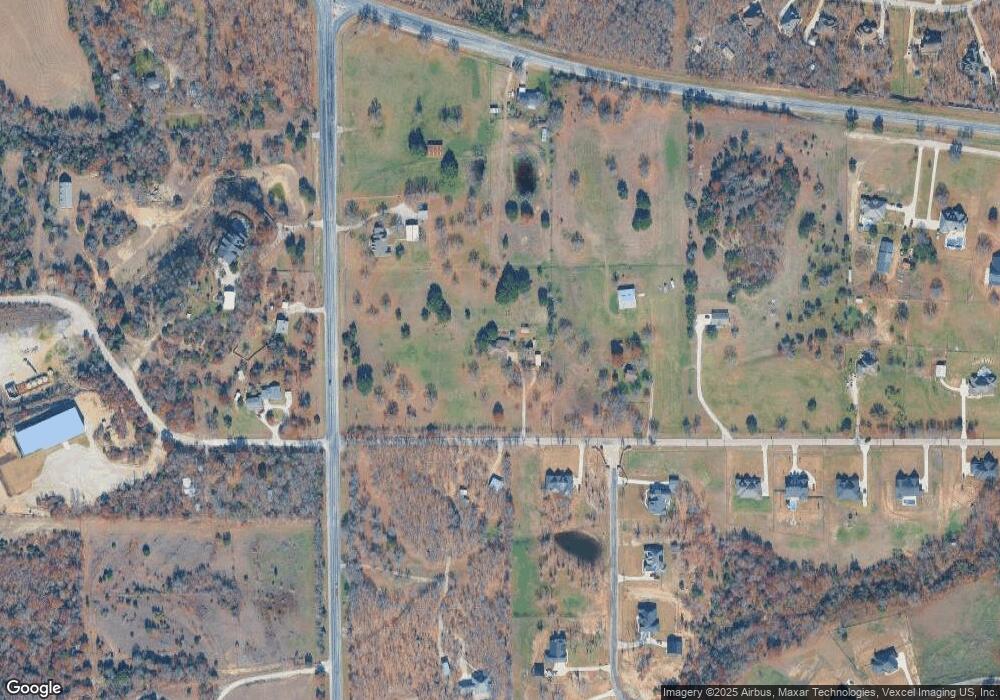 215 Younger Ranch Rd, Azle, TX 76020 - photo 1