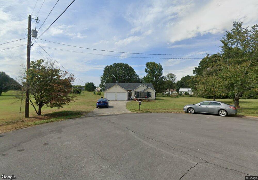 153 Shannon Cir, Chatsworth, GA 30705 - photo 1