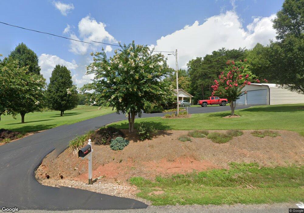 181 Glenview Dr, Callands, VA 24530 - photo 1