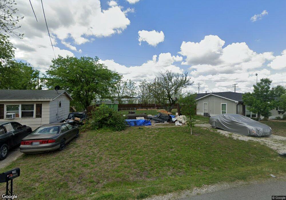708 Augustus St, Trenton, TX 75490 - photo 1