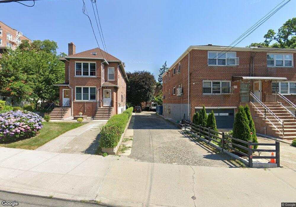 445 W 263rd St unit 3FL, Bronx, NY 10471 - photo 1