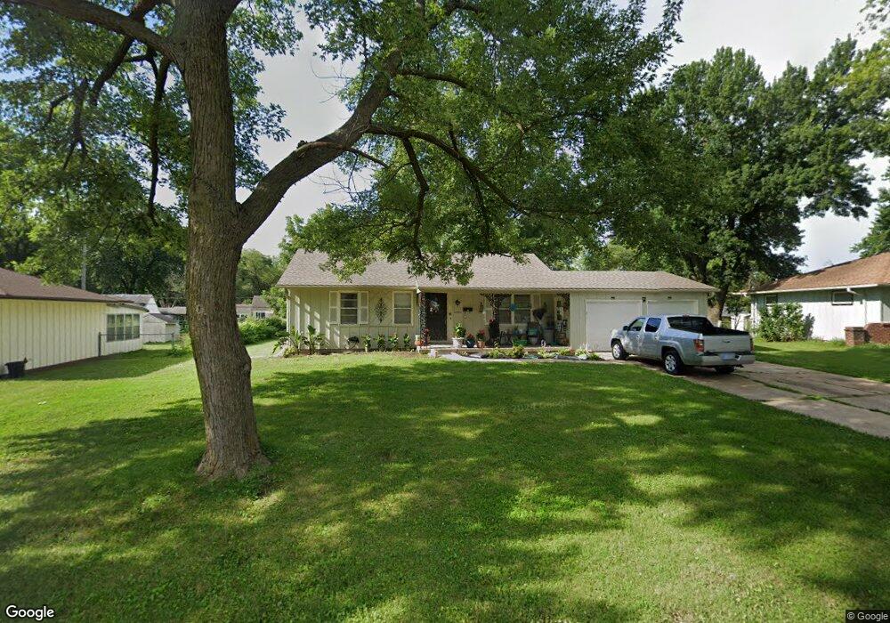 12321 W 52nd St, Shawnee, KS 66216 - photo 1