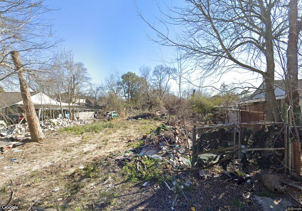 7018 Winfree Dr, Houston, TX 77087 - photo 1