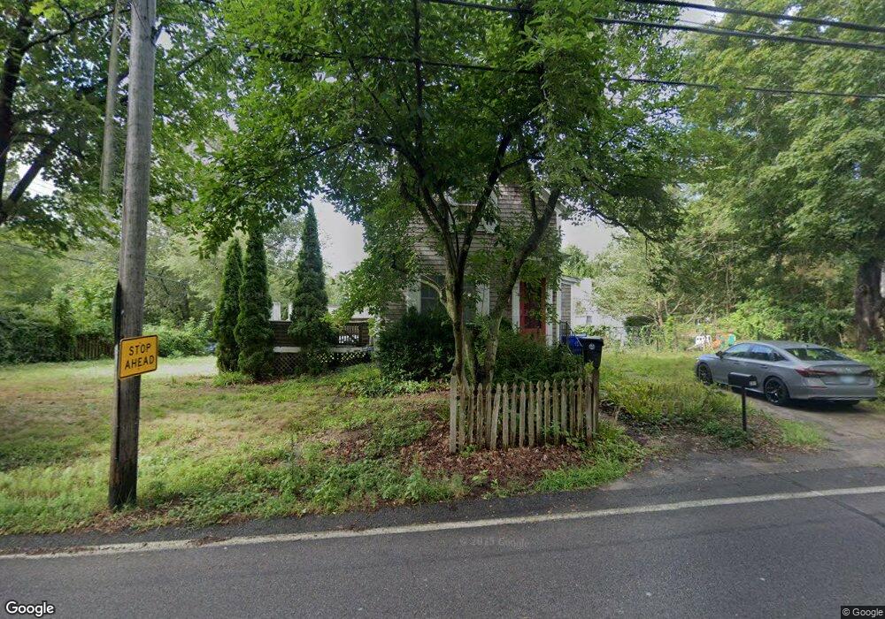 291 E Greenwich Ave, West Warwick, RI 02893 - photo 1