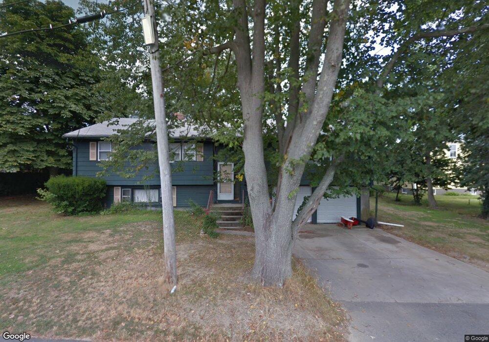 62 Linden St, Middletown, RI 02842 - photo 1