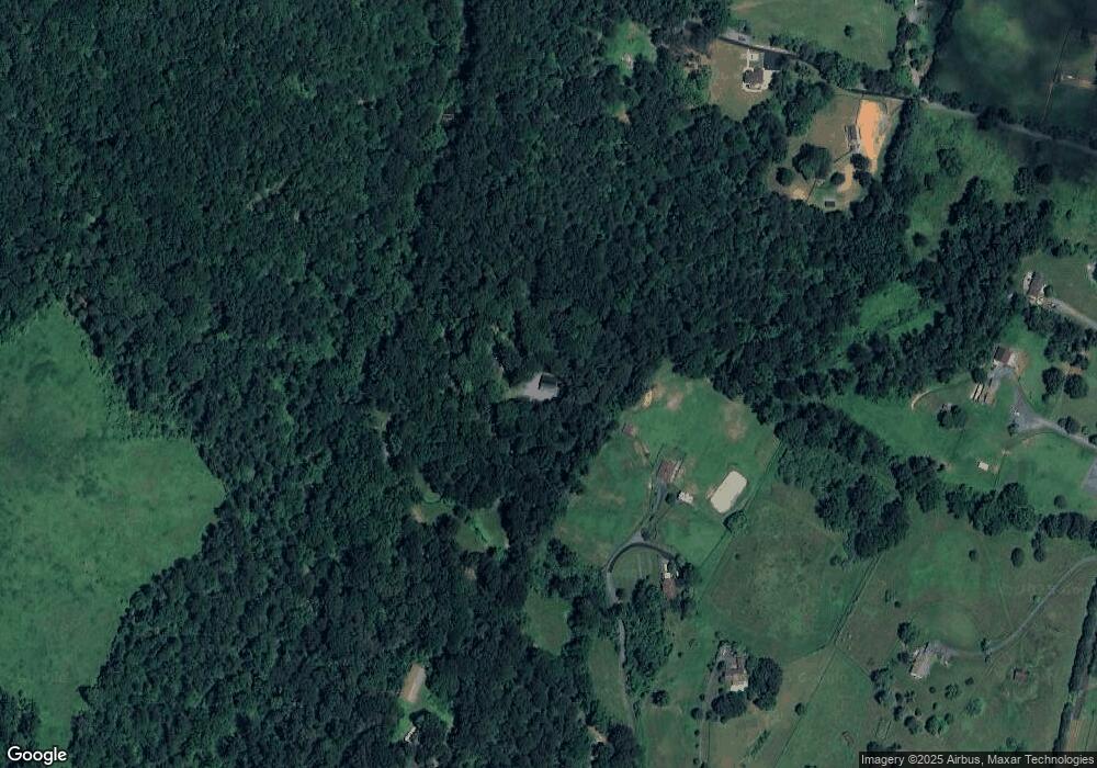 9041 Fletchers Mill Rd, Warrenton, VA 20186 - photo 1