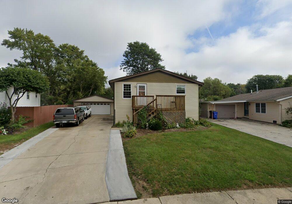 608 Santa fe Ave, Carpentersville, IL 60110 - photo 1