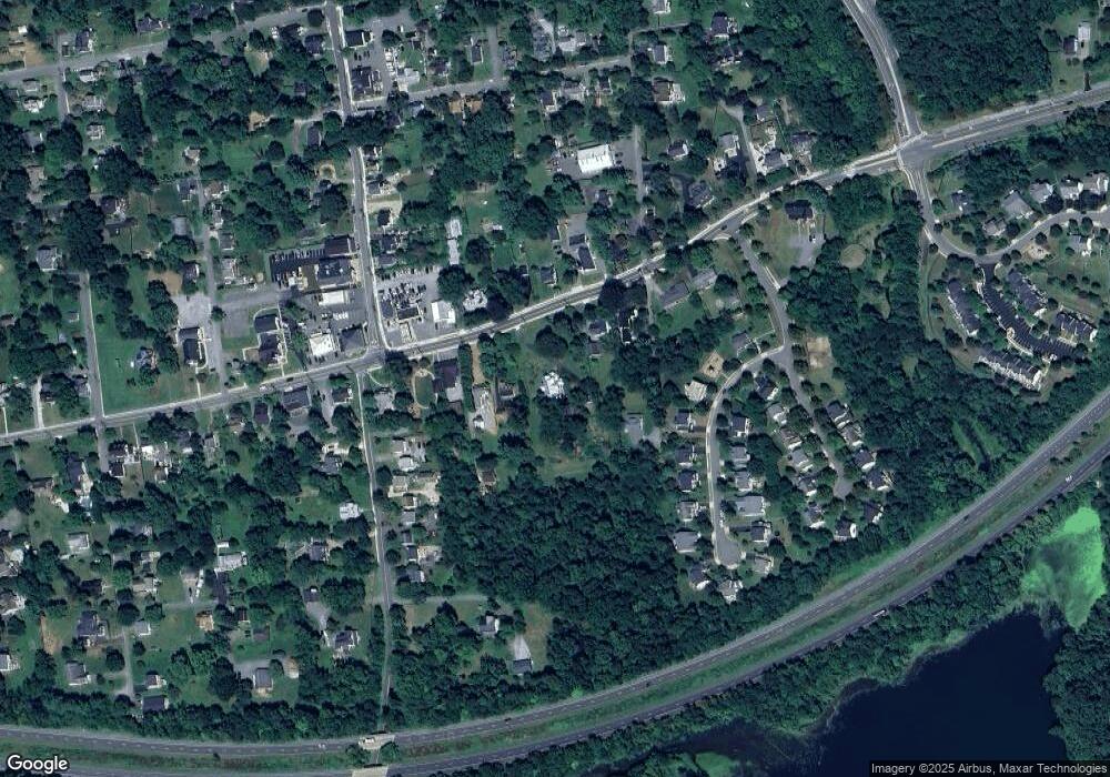 11 E Loudoun St, Round Hill, VA 20141 - photo 1