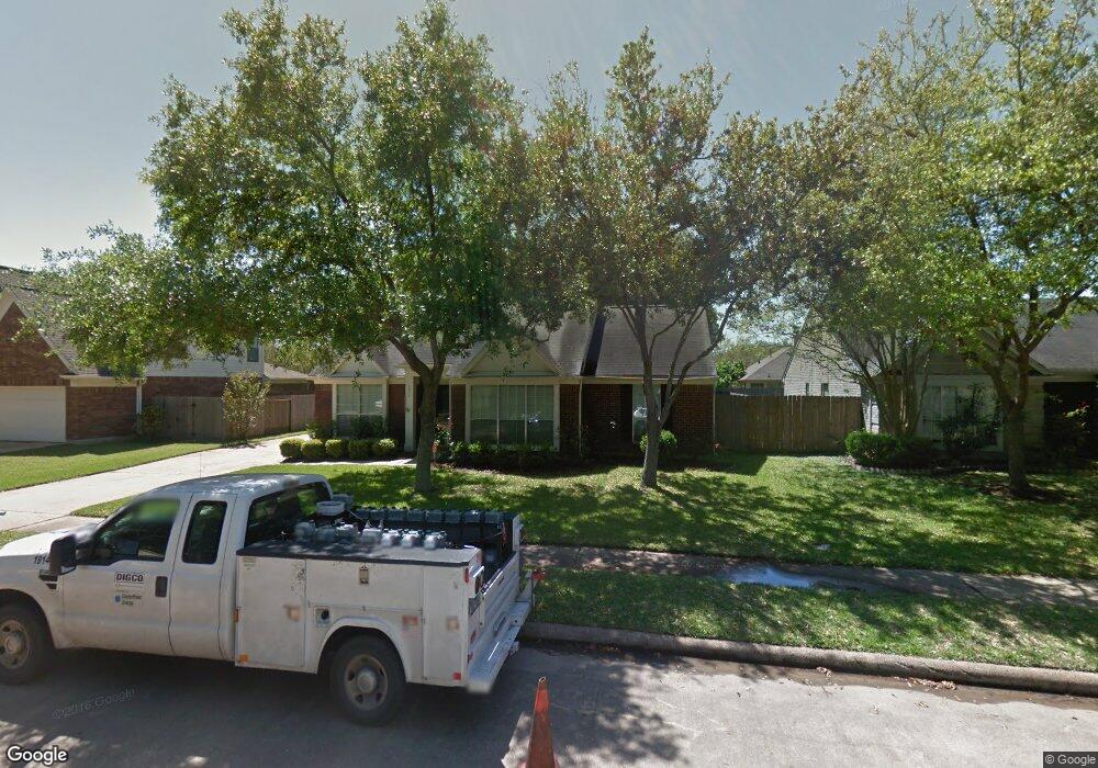 3914 Beechwood Dr, Pearland, TX 77584 - photo 1