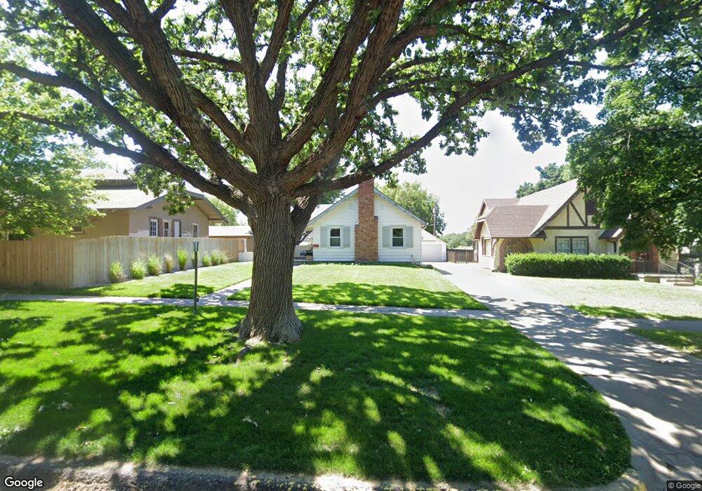 512 W 10th St, Concordia, KS 66901 - photo 1