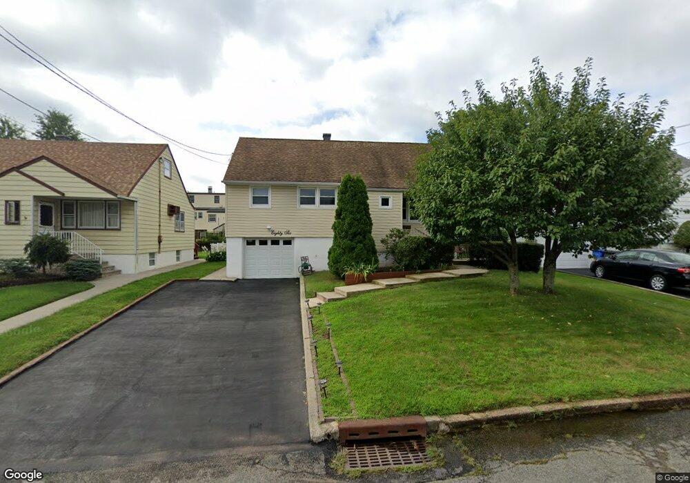 86 Mercer St, Metuchen, NJ 08840 - photo 1