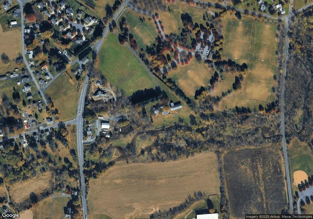 8106 Spring Creek Rd, Alburtis, PA 18011 - photo 1