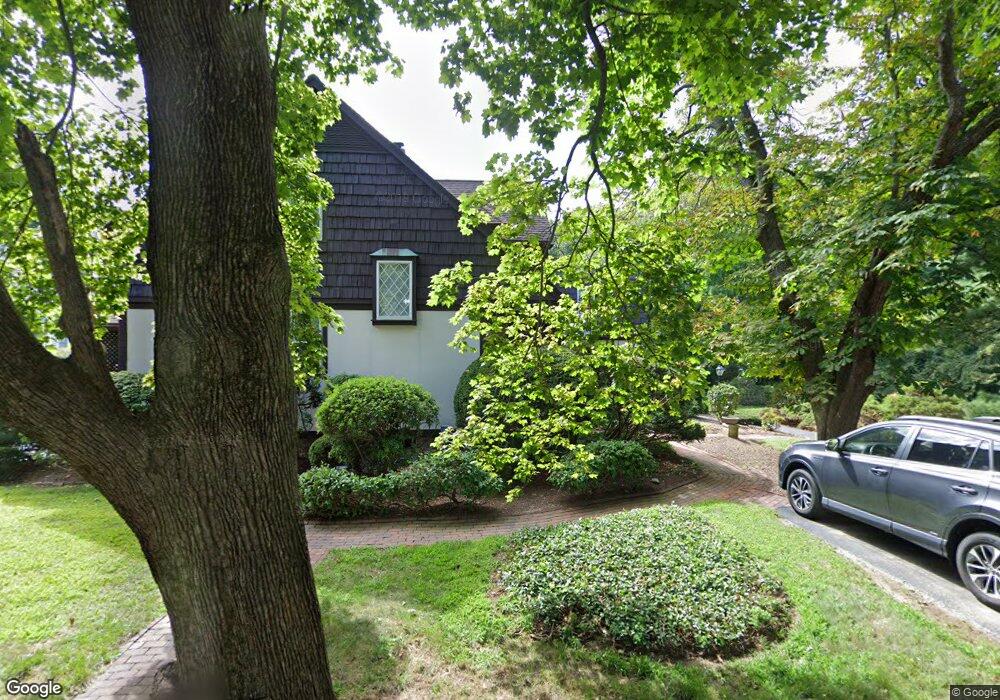 15 Brook St unit 4, Wellesley, MA 02482 - photo 1