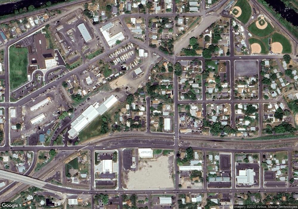 216 SE 16th St, Pendleton, OR 97801 - photo 1