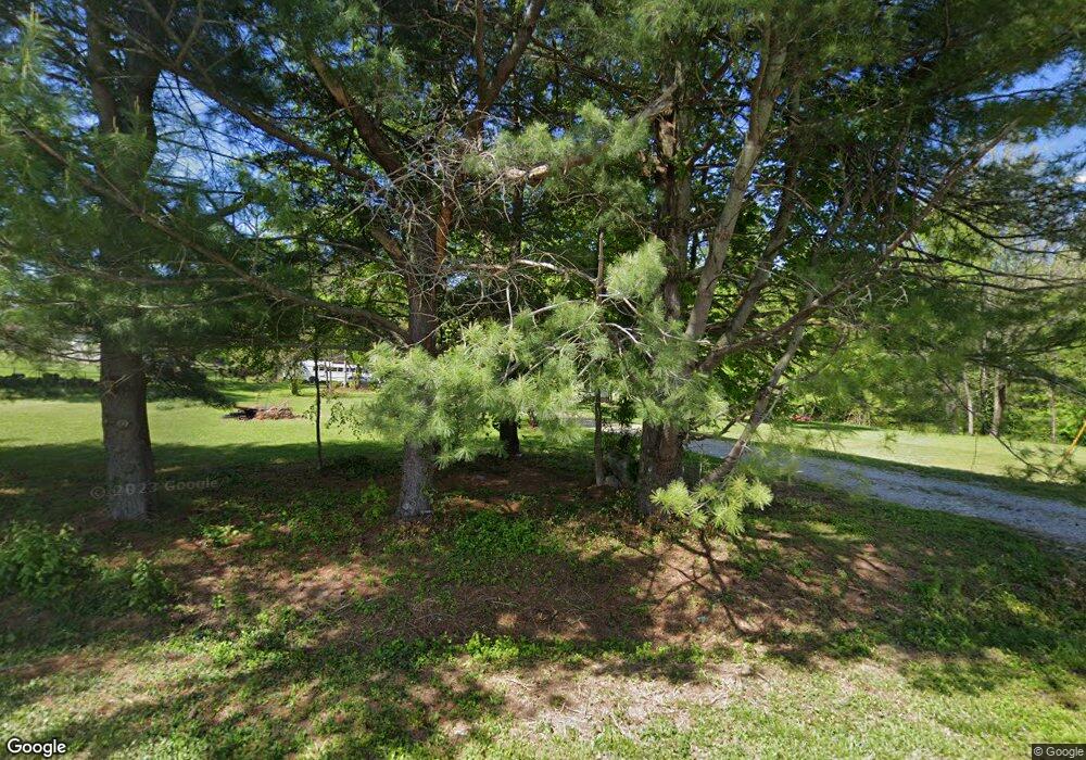 1626 Bowman Dr, Georgetown, IN 47122 - photo 1