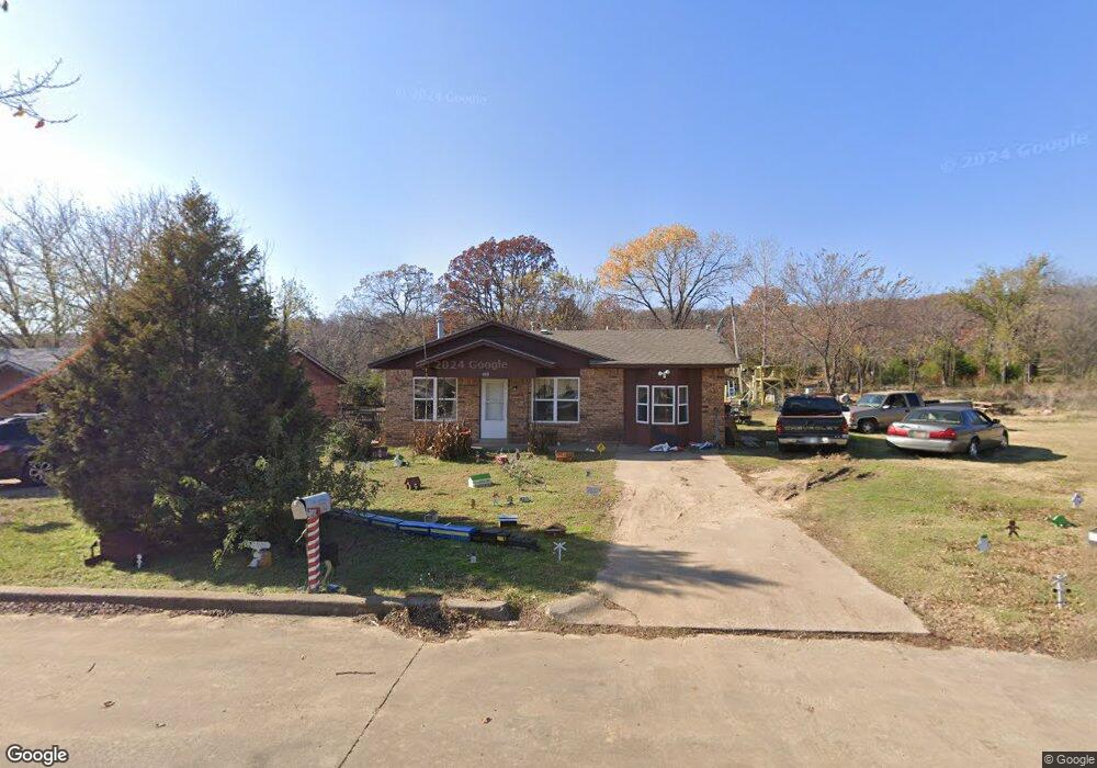 2009 Bobwhite Ct, Henryetta, OK 74437 - photo 1