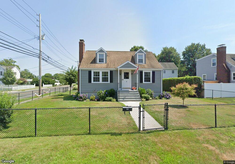 7 Cummings Ave, Fairfield, CT 06824 - photo 1