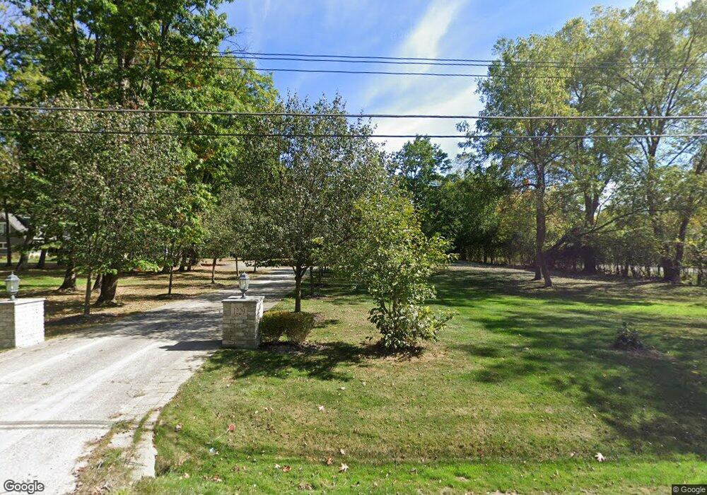 1229 Forest Ln, Bloomfield Hills, MI 48301 - photo 1