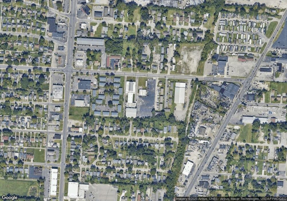 1911 Oakland Park Ave, Columbus, OH 43224 - photo 1