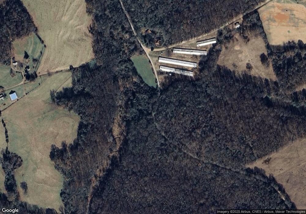 58 Paul Vandiver Rd, Carnesville, GA 30521 - photo 1