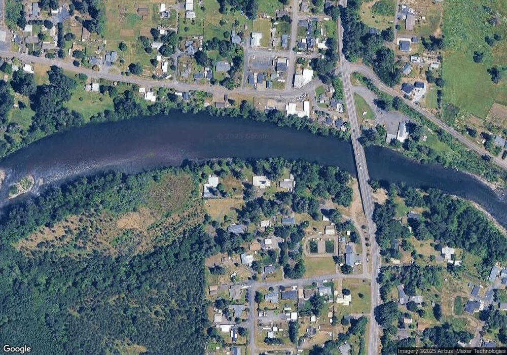 245 Locust St, Lyons, OR 97358 - photo 1