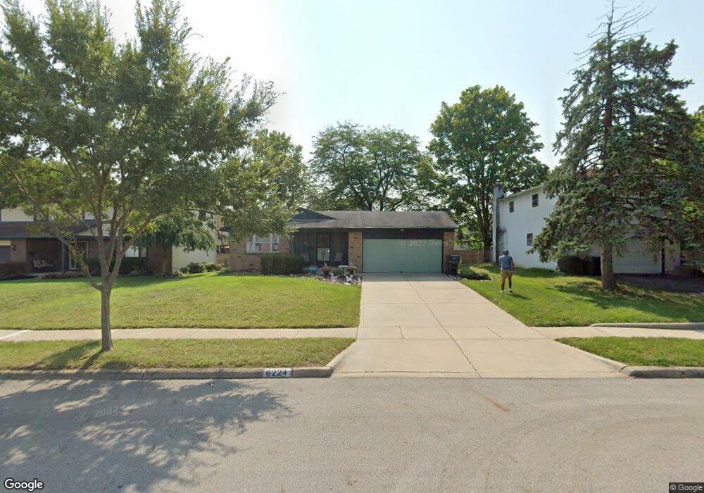 6224 Willowcrest Dr, Columbus, OH 43229 - photo 1