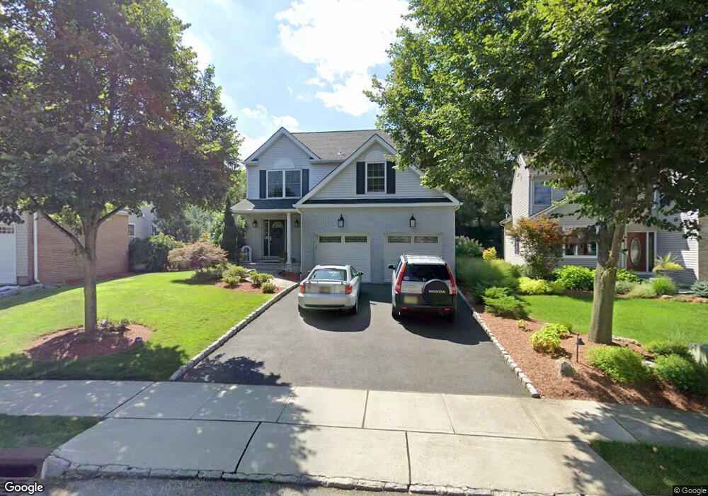 668 Seagull Dr, Paramus, NJ 07652 - photo 1